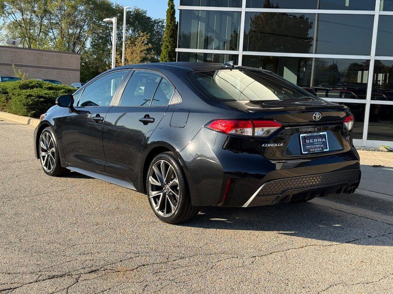 Used 2020 Toyota Corolla SE w/ SE Premium Package FWD image 5