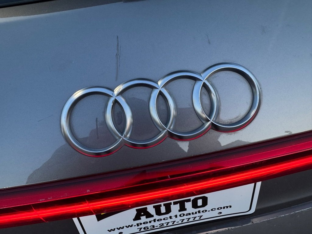 Used 2019 Audi e-tron Premium Plus image 13