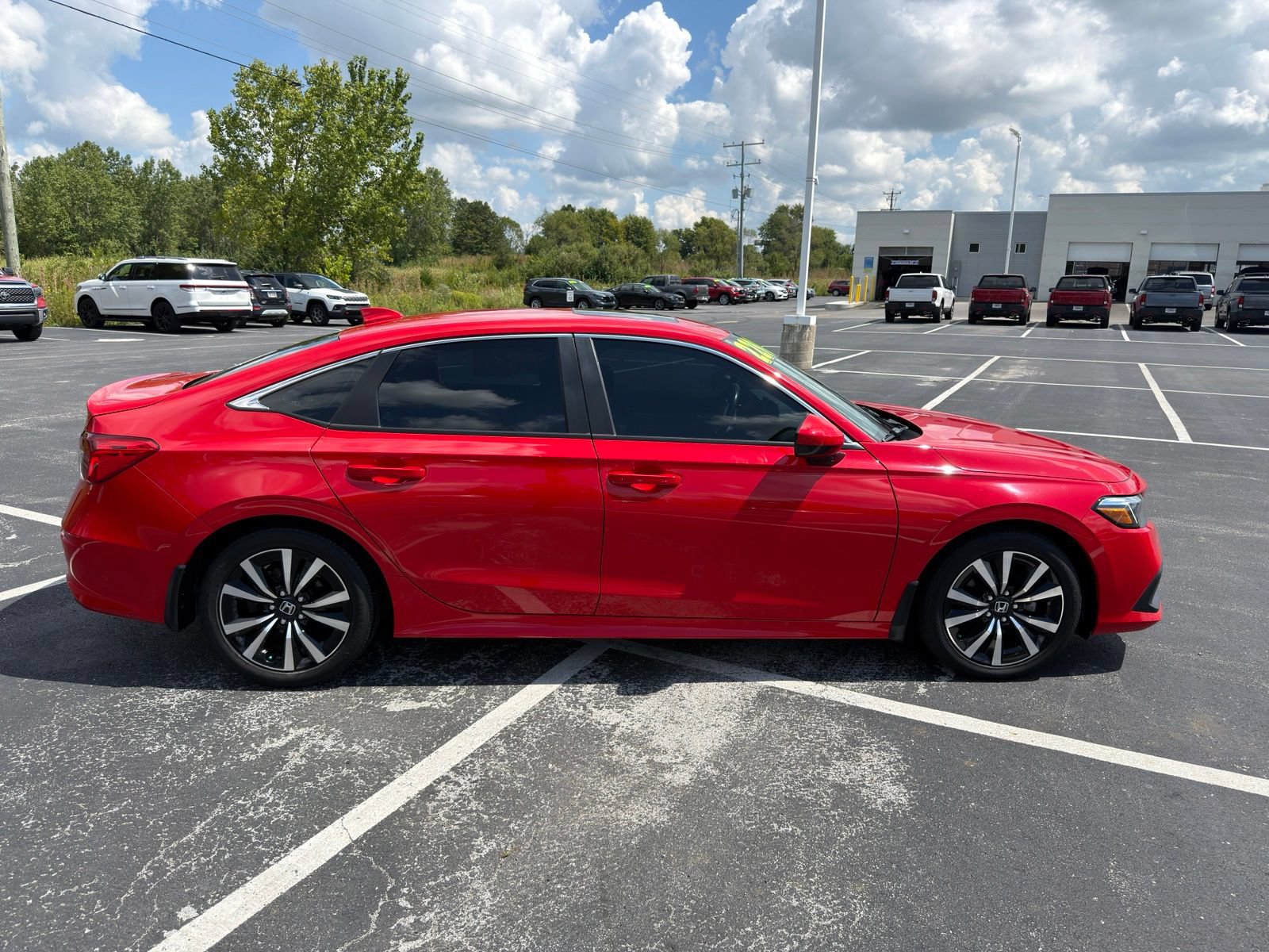 Used 2022 Honda Civic EX image 9