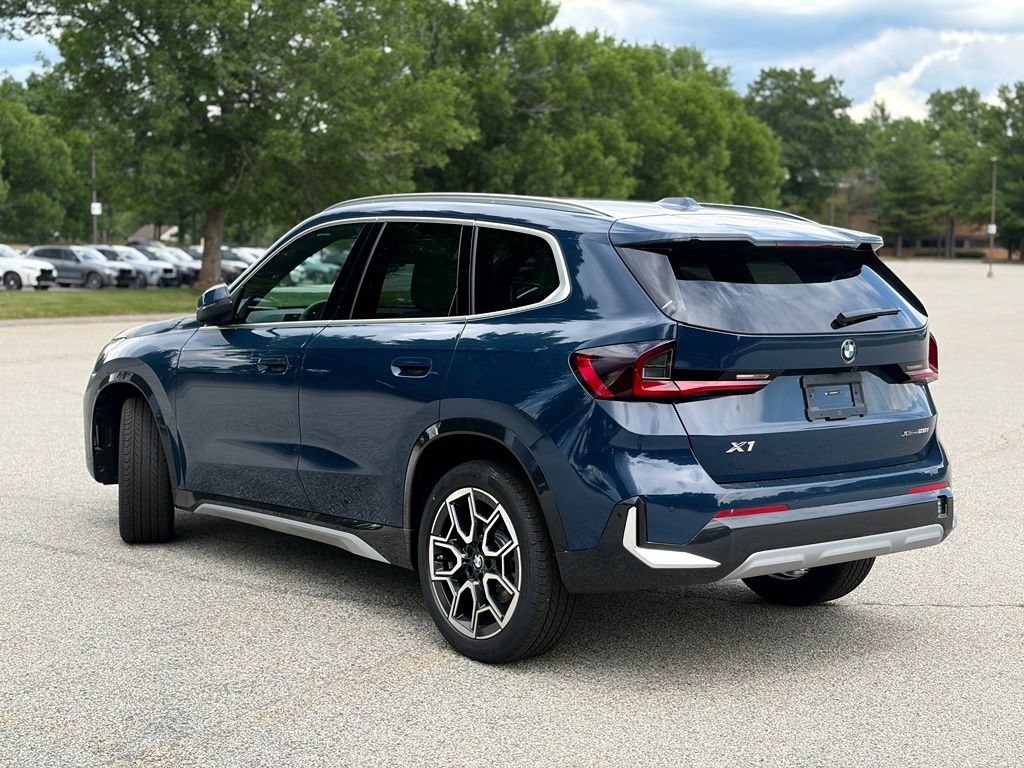 New 2026 BMW X1 xDrive28i w/ Convenience Package AWD/4WD image 4