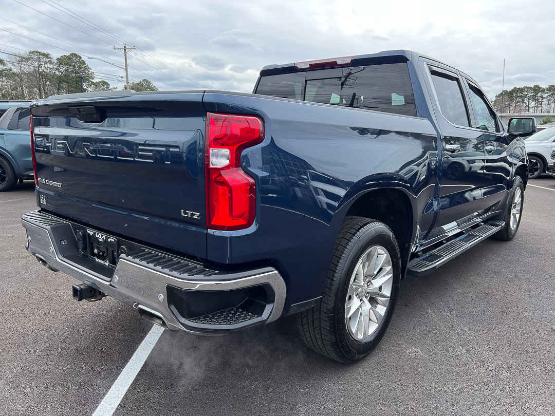 Used 2022 Chevrolet Silverado 1500 LTZ w/ LTZ Premium Package AWD/4WD image 8