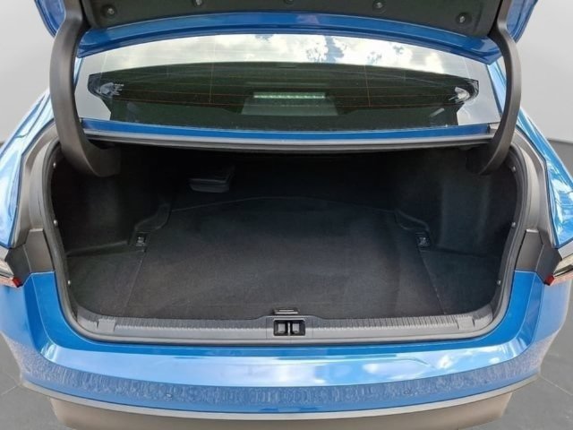 Used 2023 Lexus IS 300 w/ Comfort Package RWD image 31