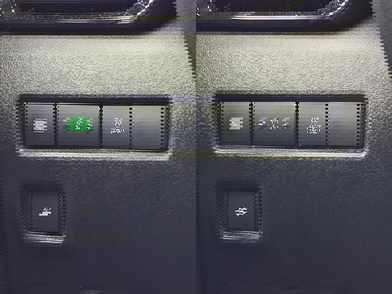 Used 2023 Nissan Sentra SV image 13