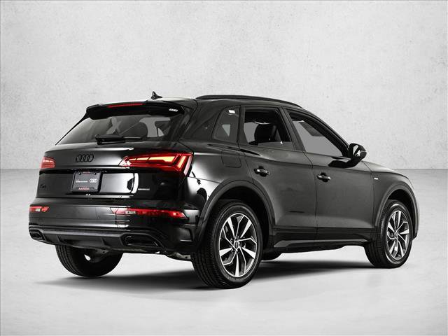 Certified 2024 Audi Q5 2.0T Premium w/ Summer of Audi Package AWD/4WD image 5