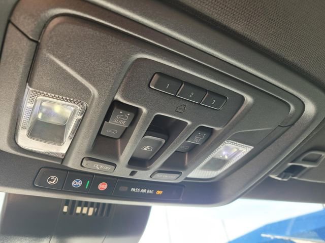 Used 2025 Chevrolet Silverado 2500 High Country w/ Midnight Edition image 26