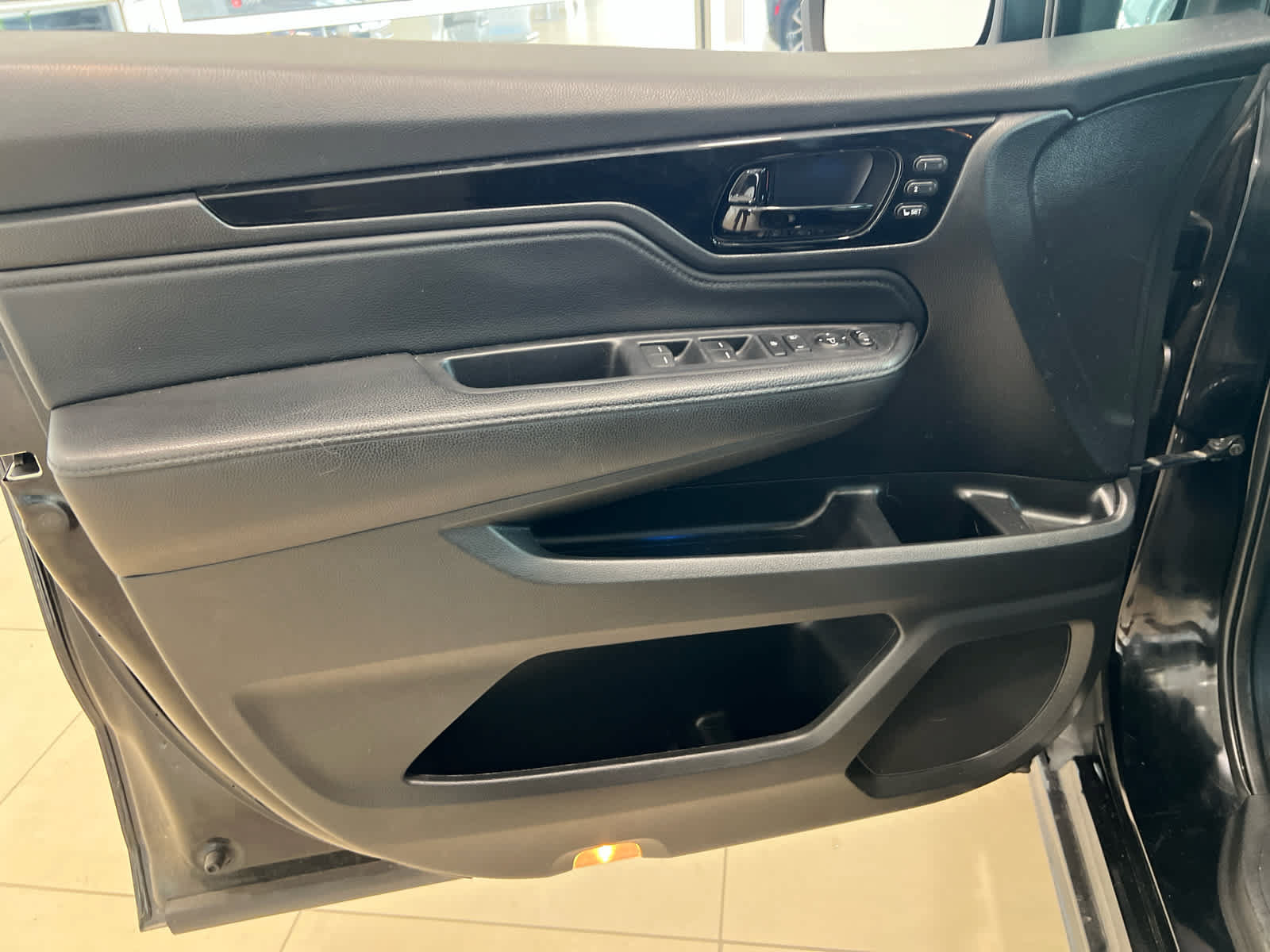 Certified 2022 Honda Odyssey Touring image 11