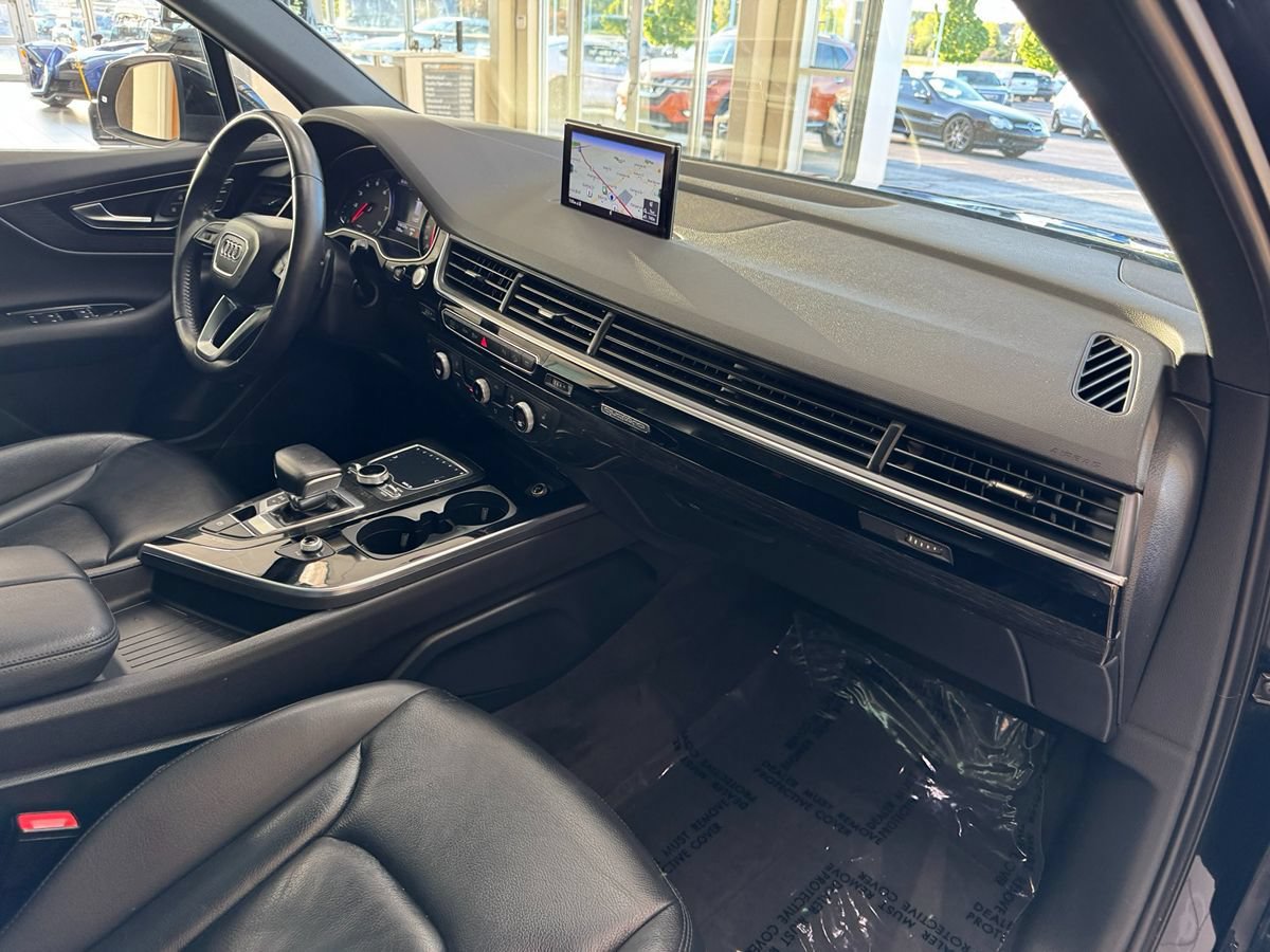 Used 2018 Audi Q7 3.0T Premium AWD/4WD image 17
