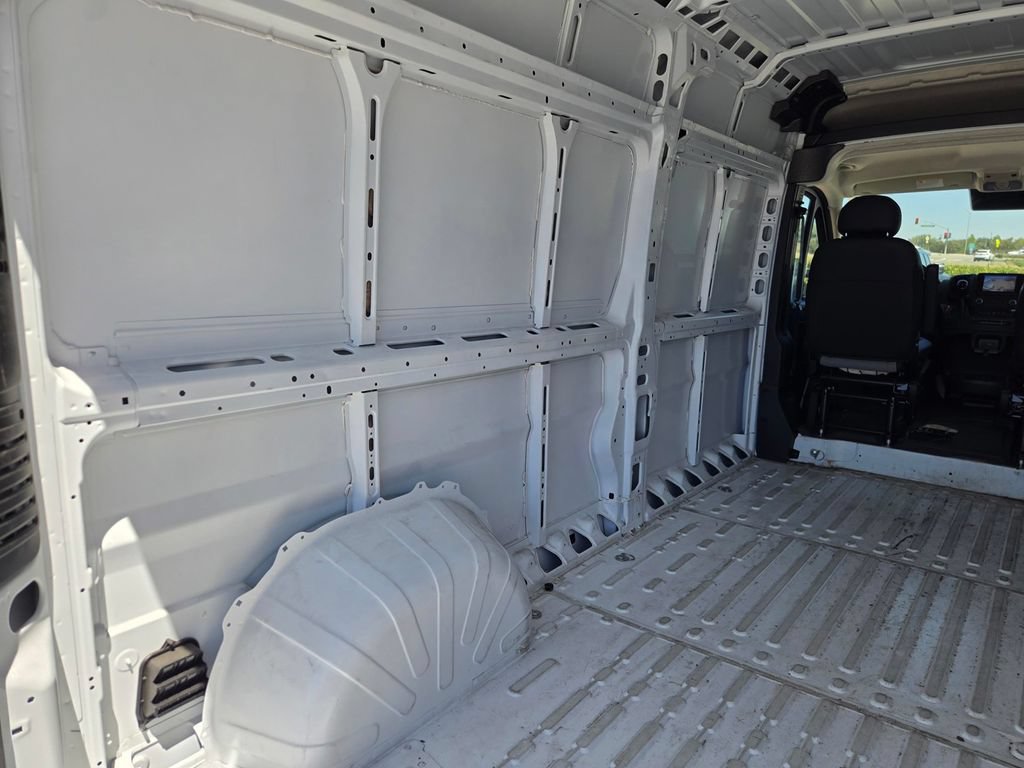 Used 2026 RAM ProMaster 2500 w/ Convenience Group FWD image 10