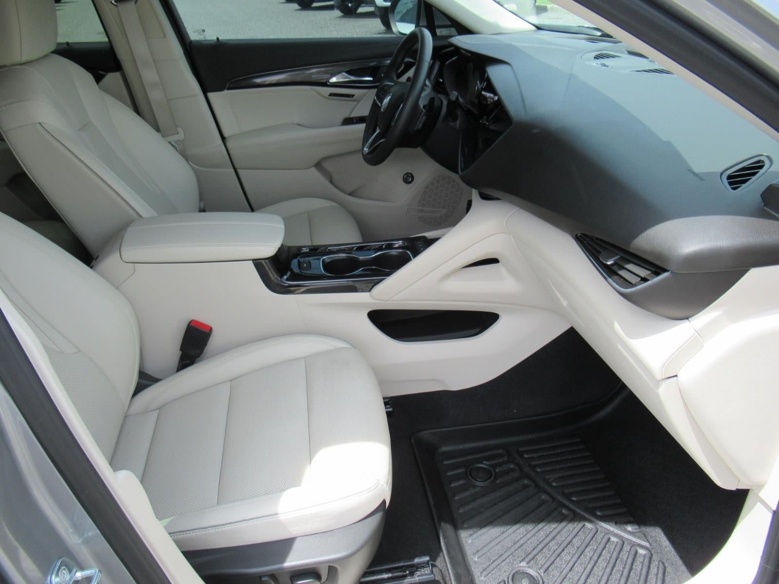Used 2023 Buick Envision Essence AWD/4WD image 10