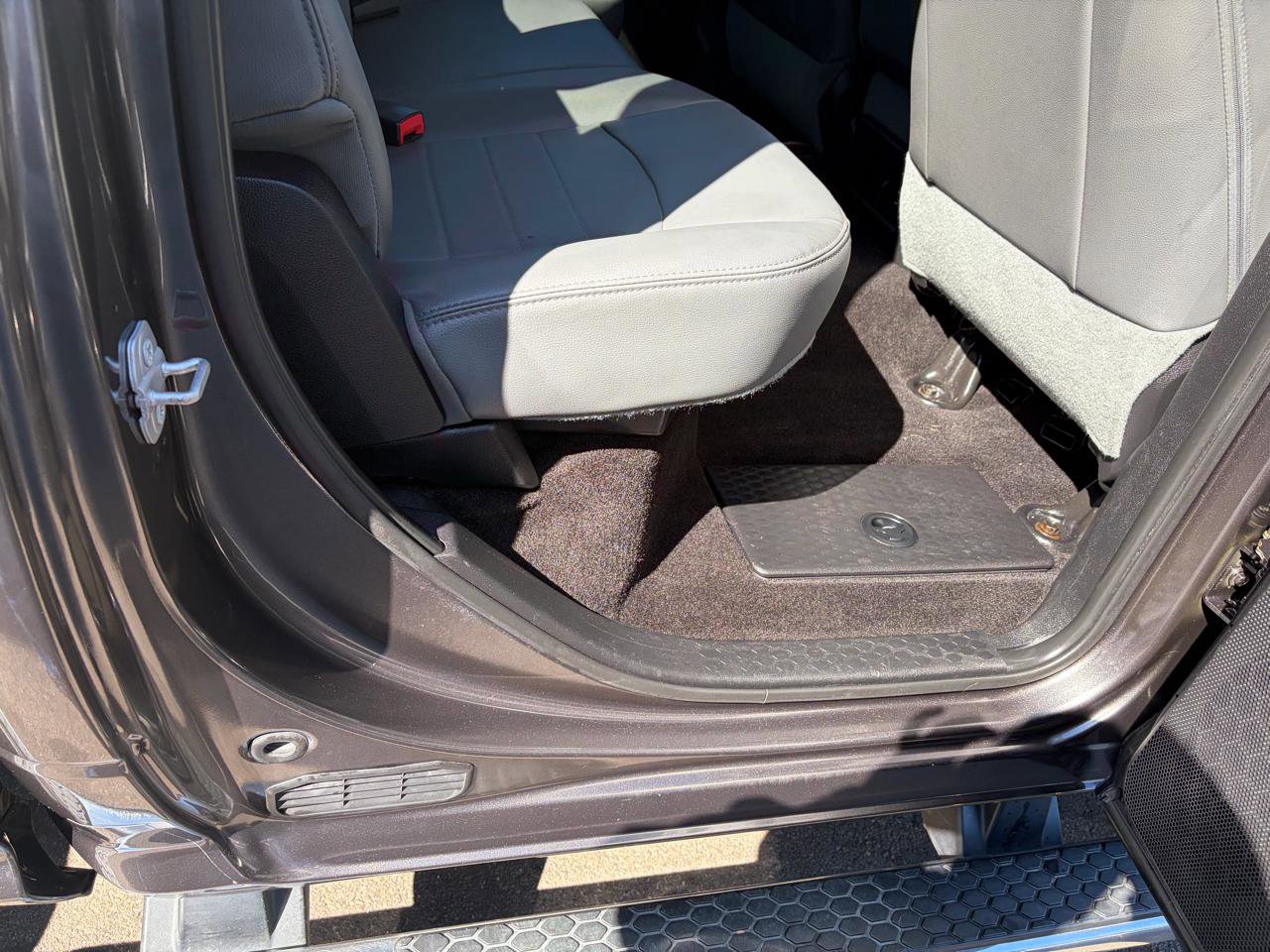 Used 2016 RAM 2500 Tradesman w/ Chrome Appearance Group image 39