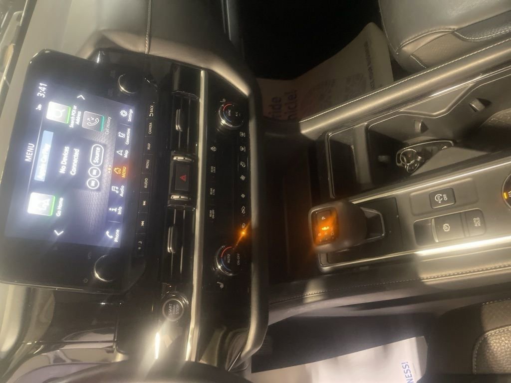 Used 2023 Nissan Pathfinder SL w/ Lighting Package (N92) image 21