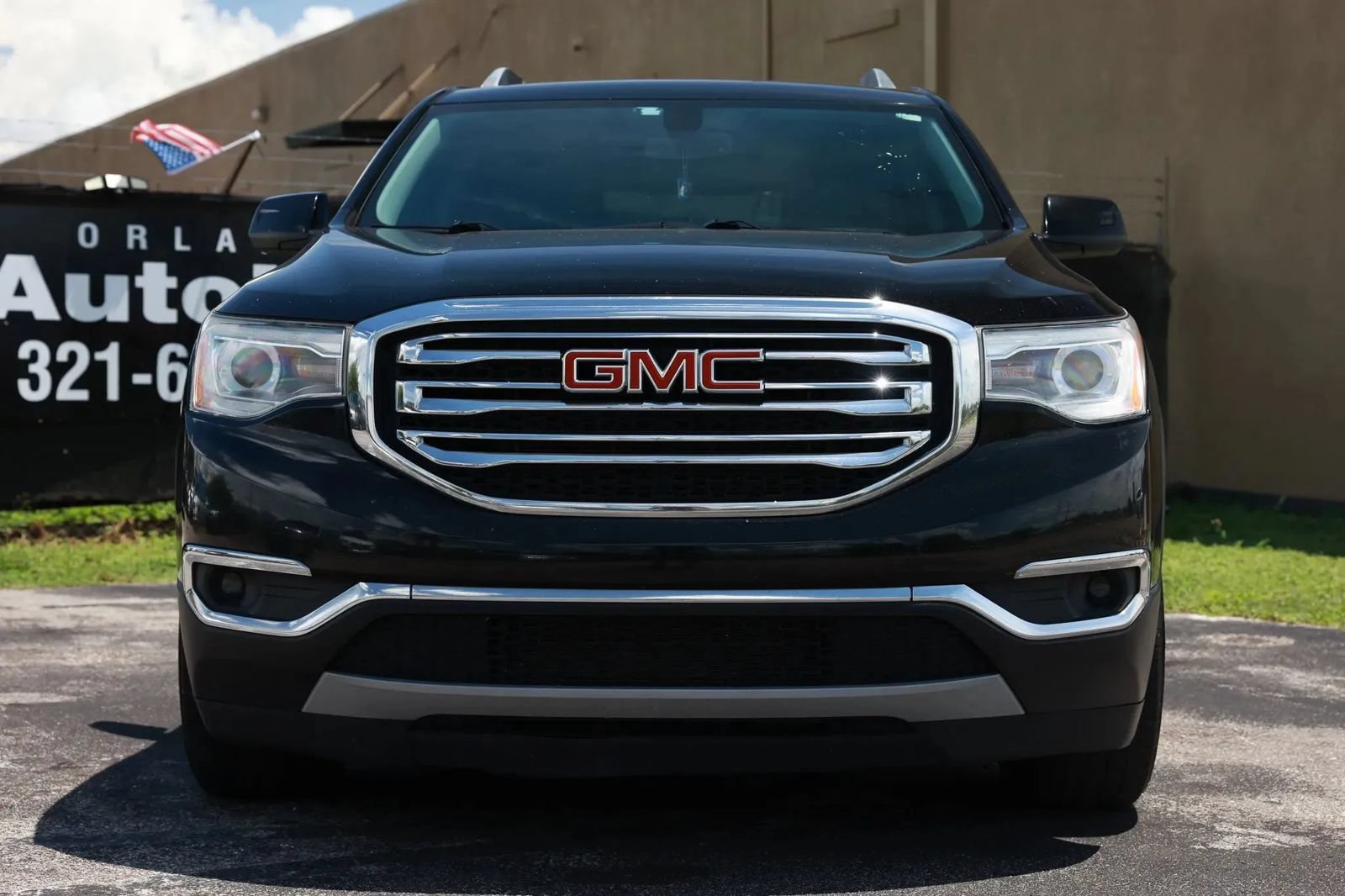Used 2019 GMC Acadia SLT FWD image 10