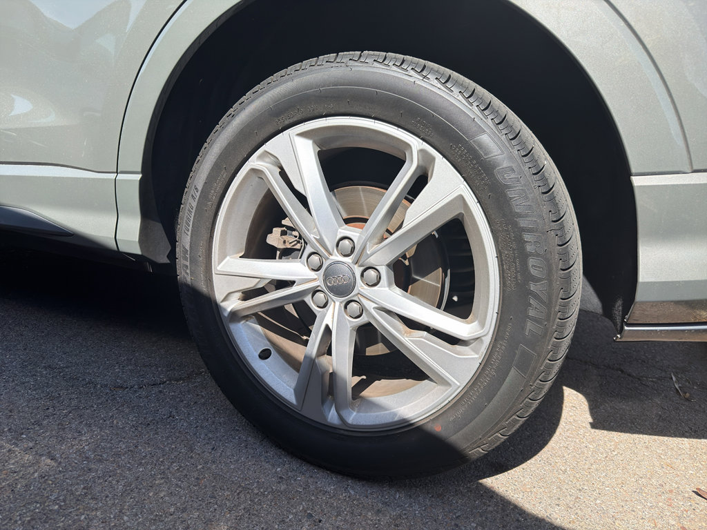 Used 2020 Audi Q3 2.0T Premium Plus w/ Premium Plus Package image 12