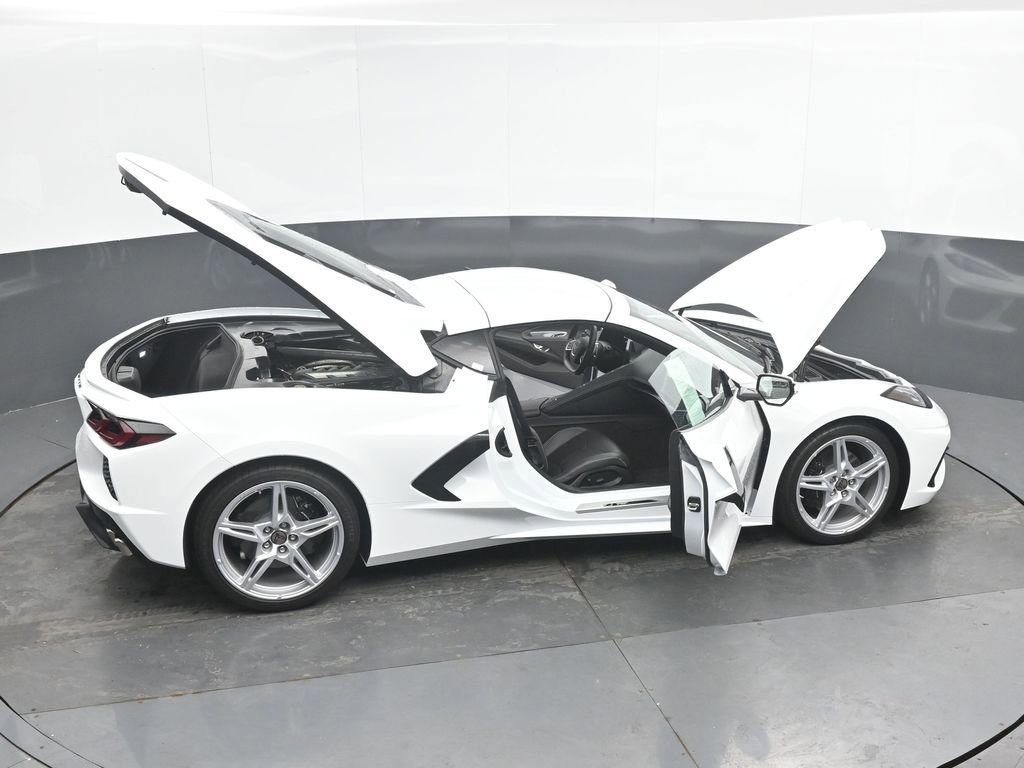 Used 2022 Chevrolet Corvette Stingray Coupe w/ 1LT RWD image 50