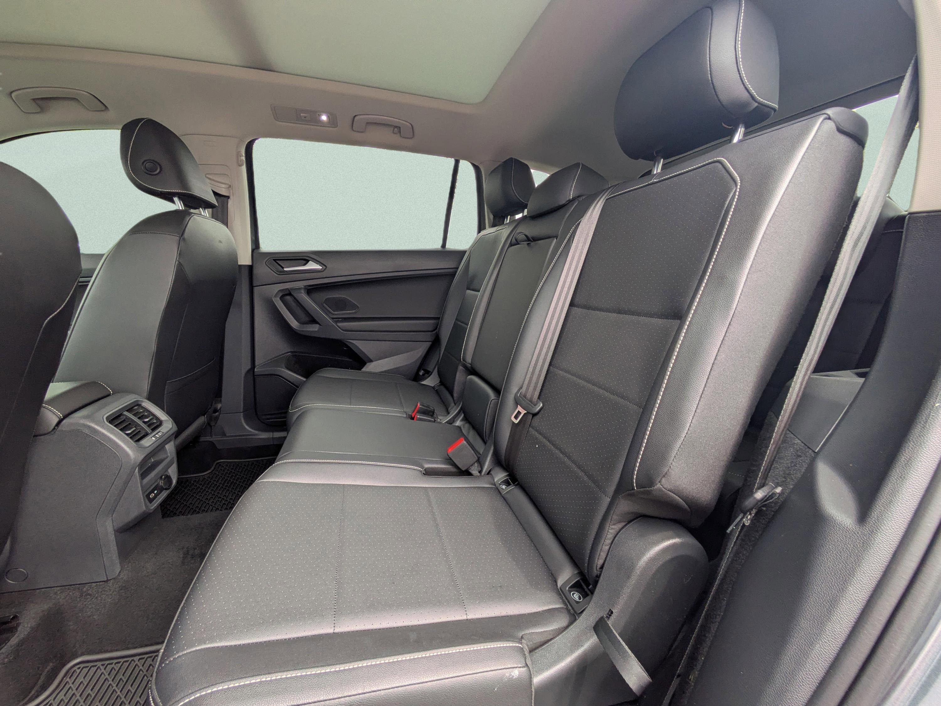 Used 2021 Volkswagen Tiguan SEL image 21