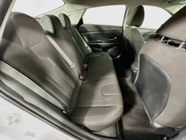 Used 2022 Hyundai Elantra Blue FWD image 27