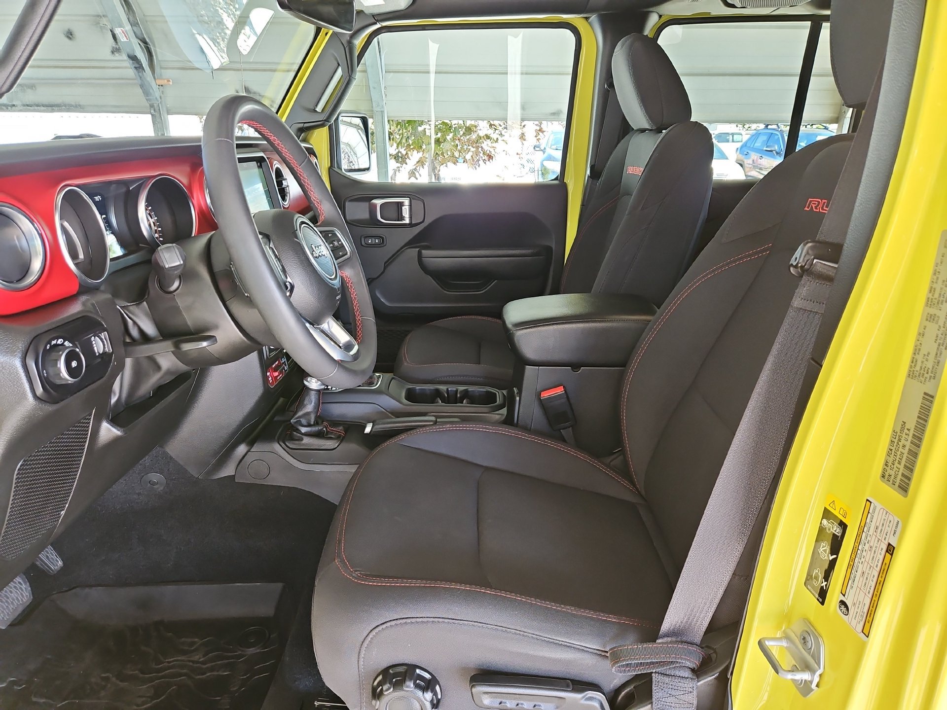 Used 2023 Jeep Wrangler Unlimited Rubicon w/ LED Lighting Group AWD/4WD image 17