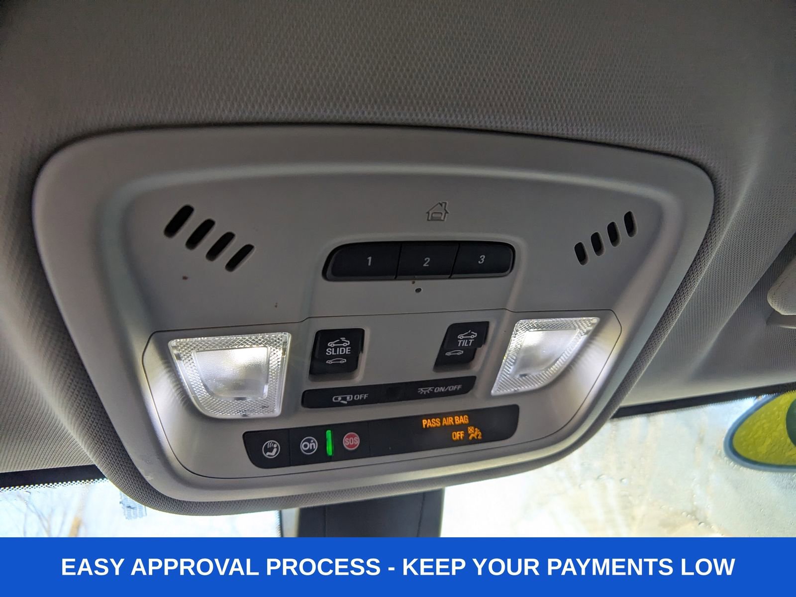 Used 2020 Chevrolet Traverse LT w/ LT Premium Package image 26