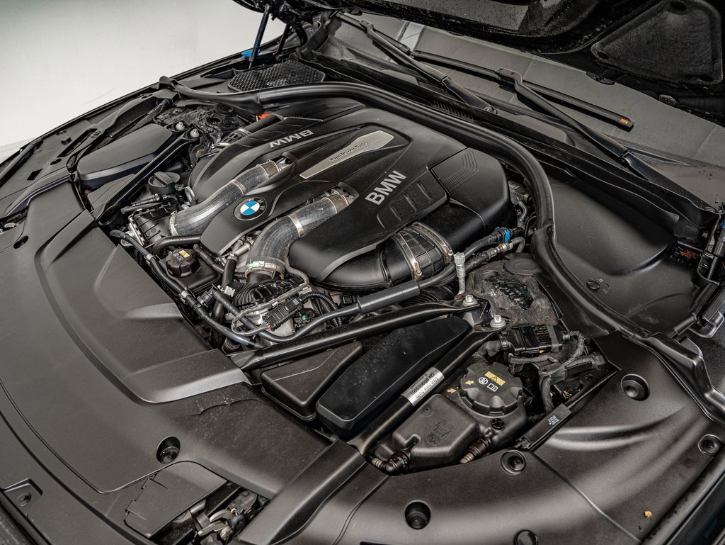 Used 2018 BMW 750i 750i image 40