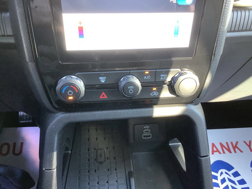 New 2025 Ford Ranger XLT w/ Chrome Accent Package image 17