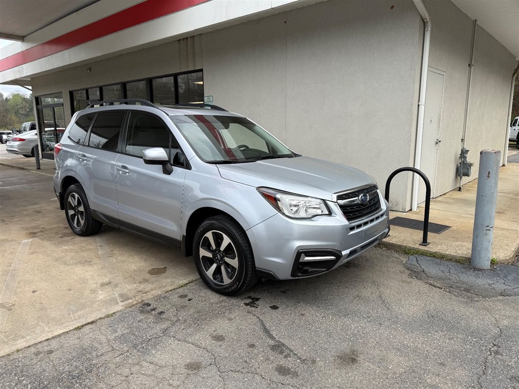 Used 2018 Subaru Forester 2.5i Premium AWD/4WD image 1