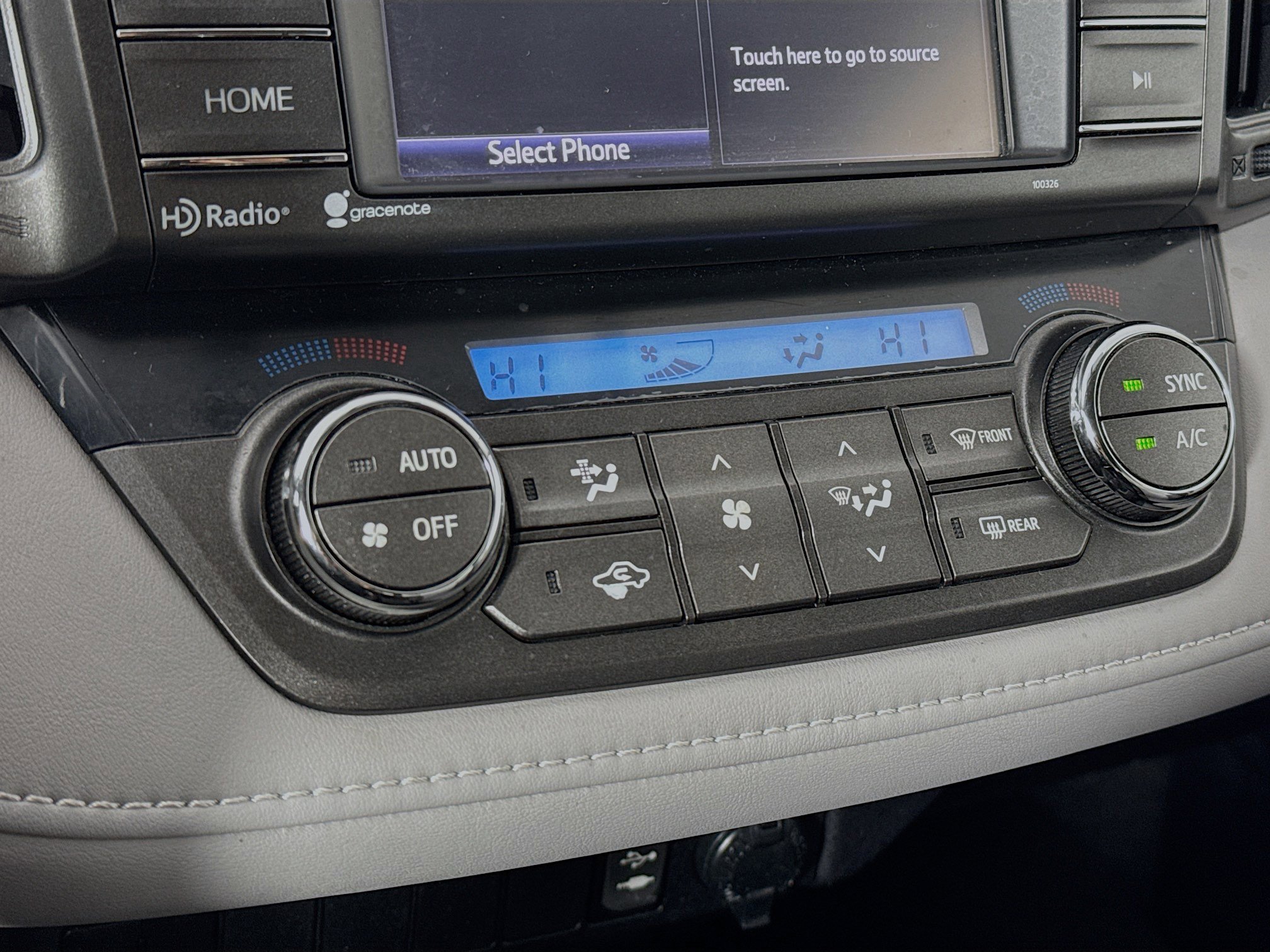 Used 2014 Toyota RAV4 XLE image 15