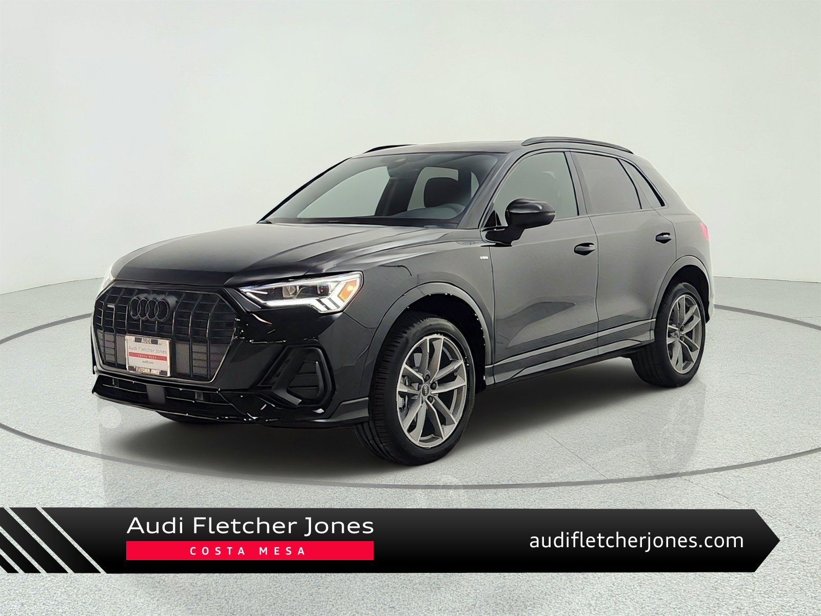 Used 2025 Audi Q3 2.0T Premium w/ Convenience Package AWD/4WD image 1