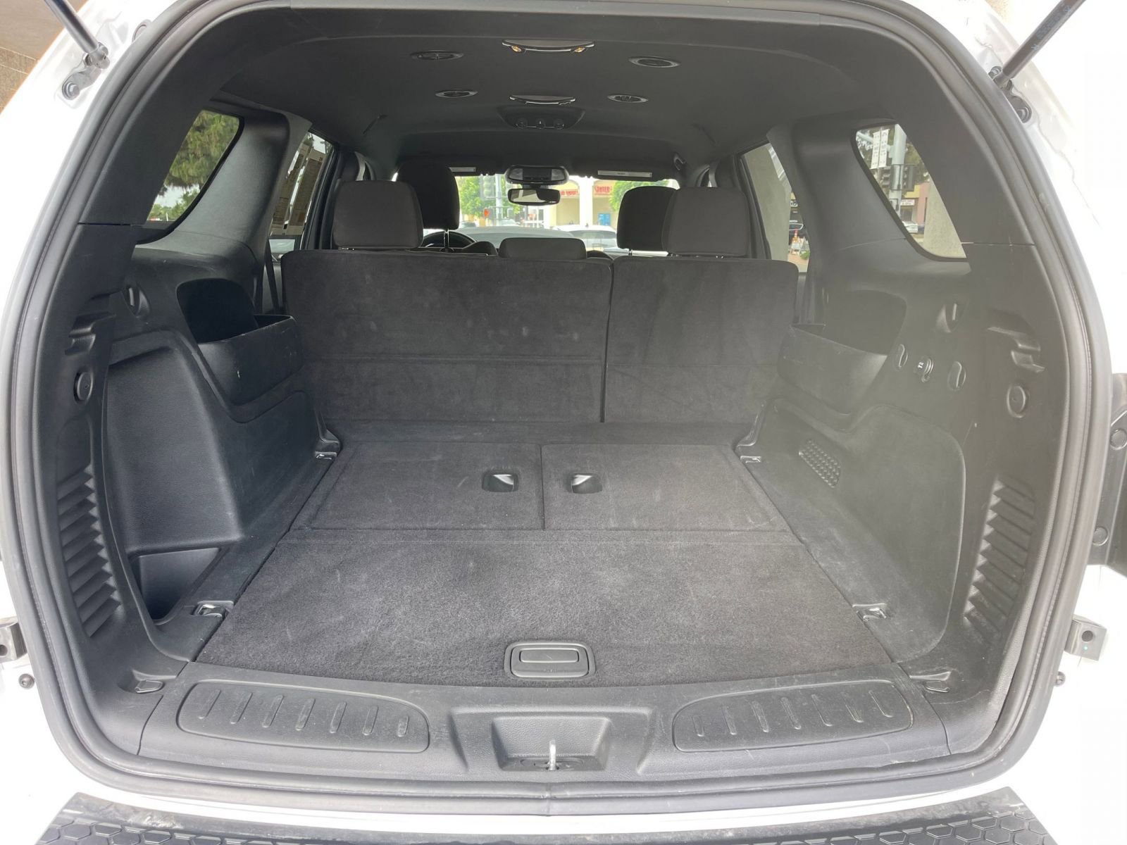 Used 2024 Dodge Durango SXT image 31