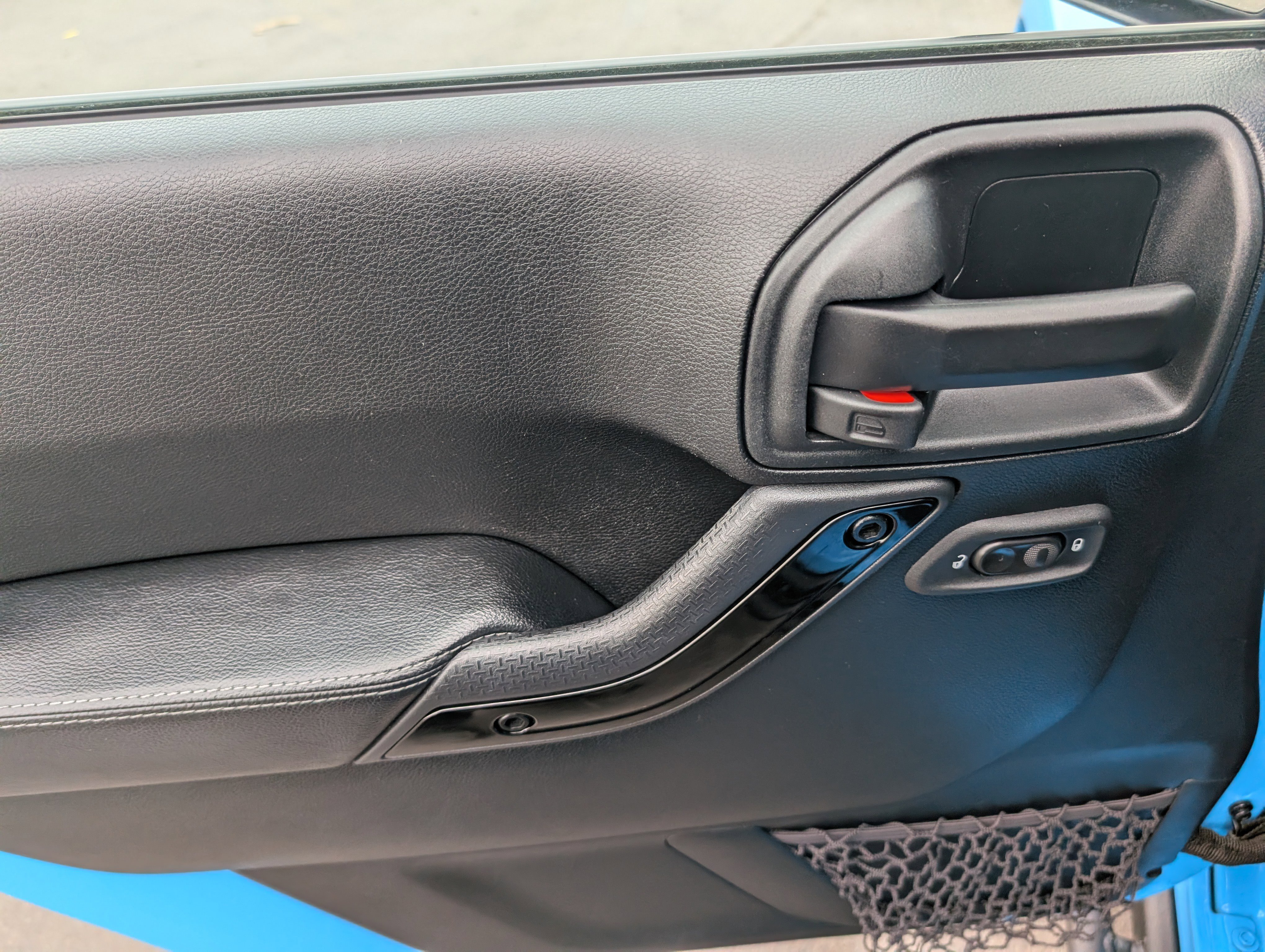 Used 2017 Jeep Wrangler Unlimited Sahara image 9