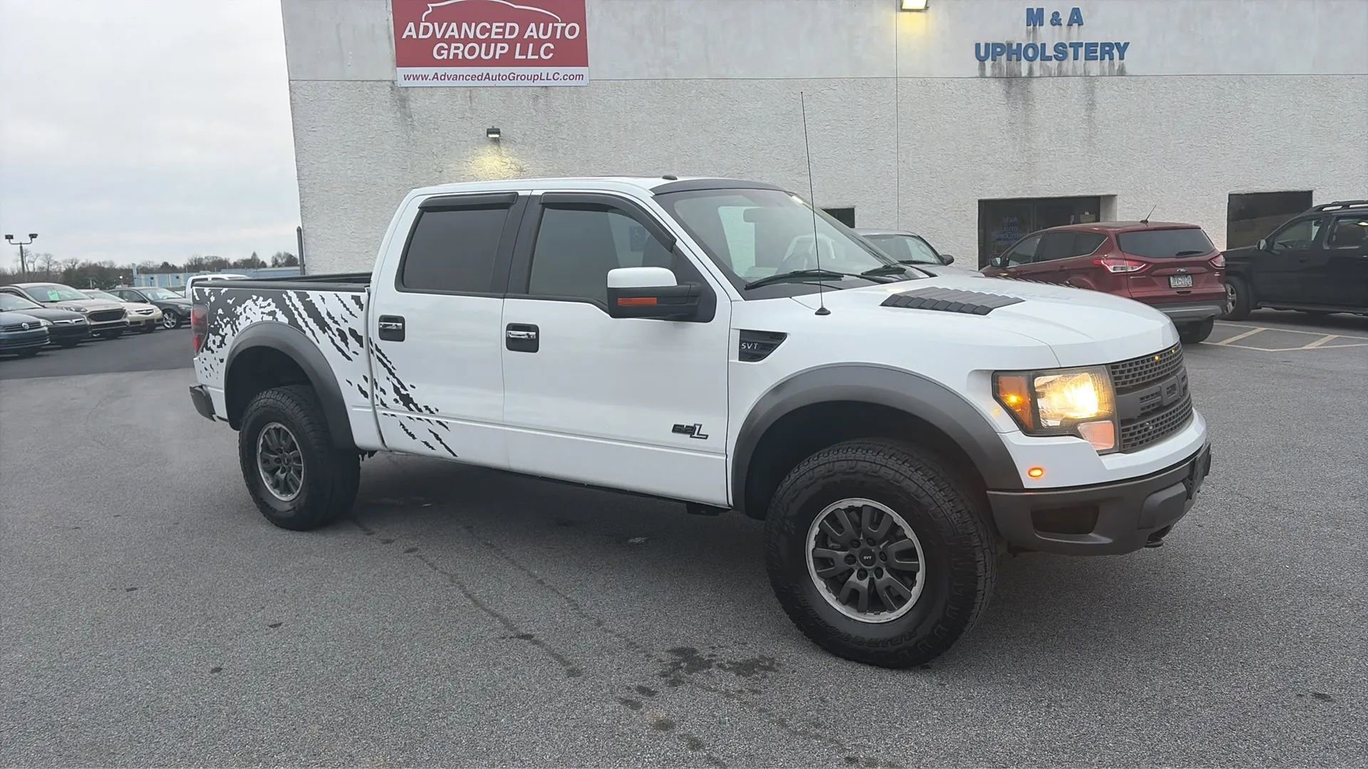 Used 2011 Ford F150 Raptor w/ Raptor Luxury Pkg image 29