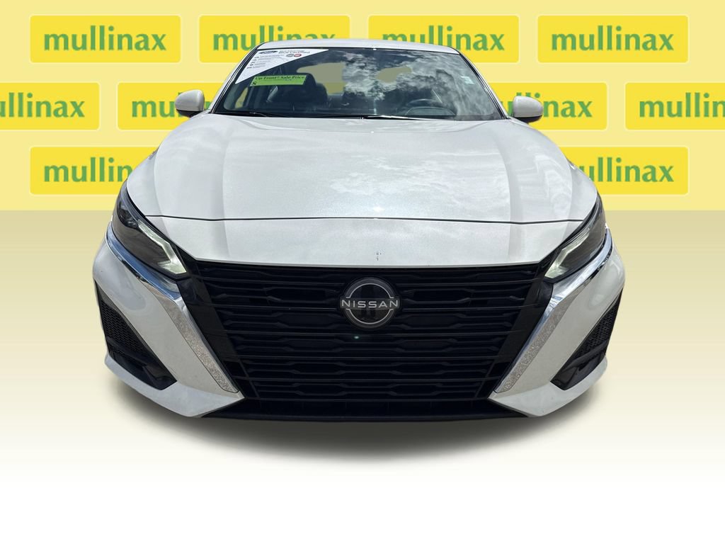 Used 2023 Nissan Altima 2.5 SV FWD image 10