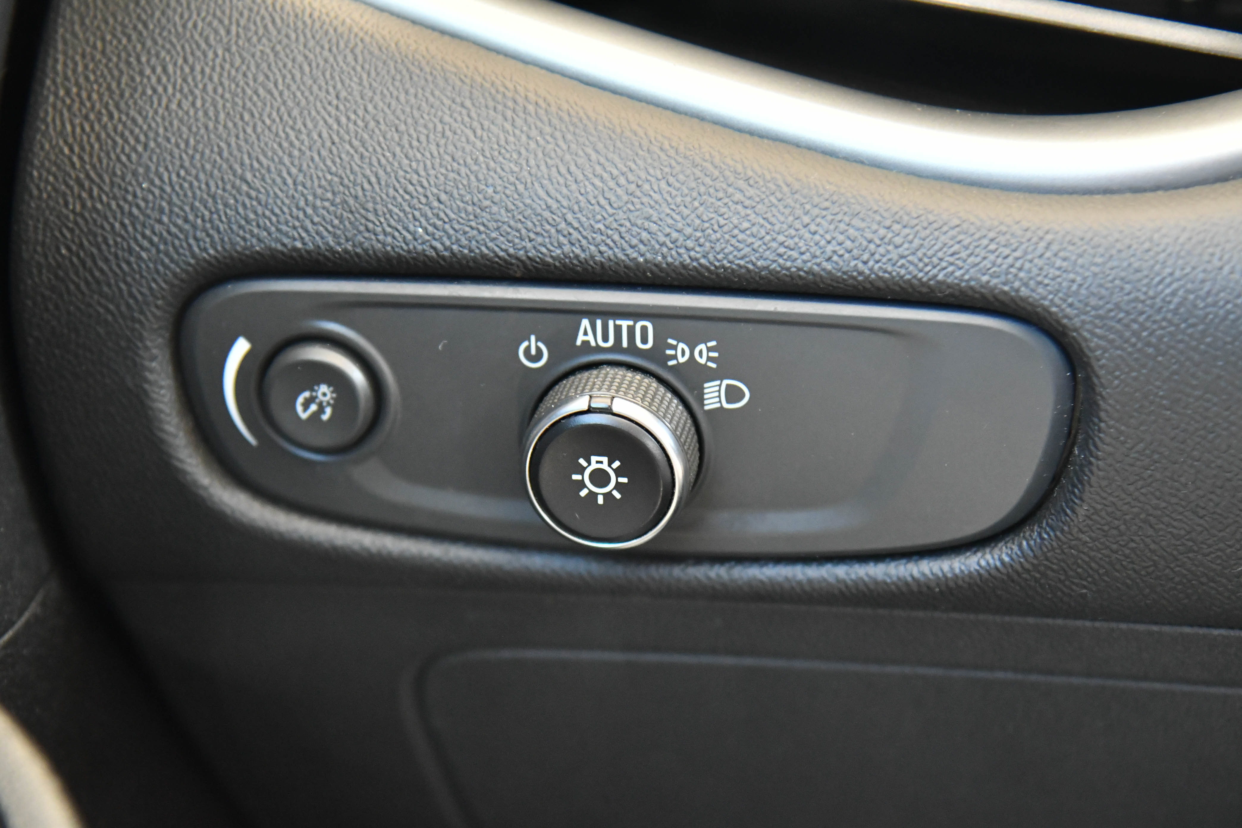 Used 2024 Chevrolet Malibu LT image 30