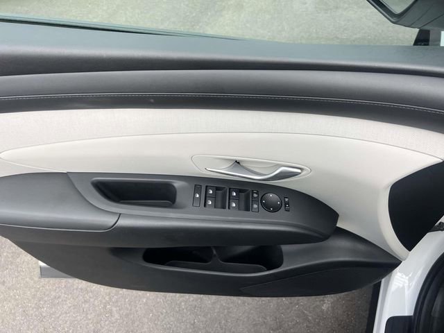 Used 2025 Hyundai Tucson SEL AWD/4WD image 16
