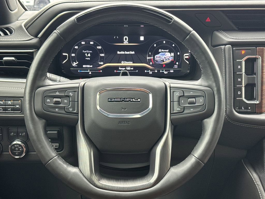 Used 2023 GMC Yukon XL Denali Ultimate AWD/4WD image 15