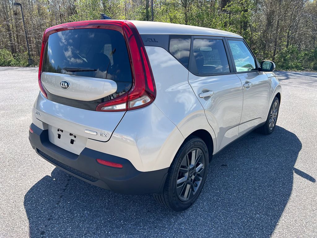 Used 2020 Kia Soul EX image 6