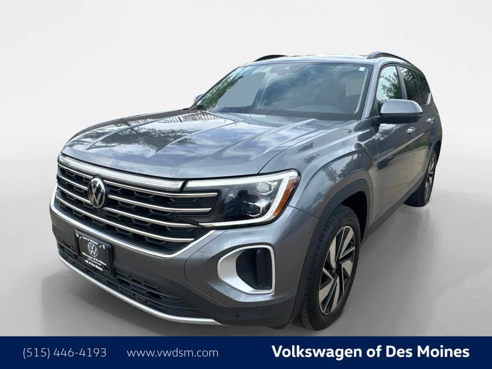 Certified 2025 Volkswagen Atlas SE image 1