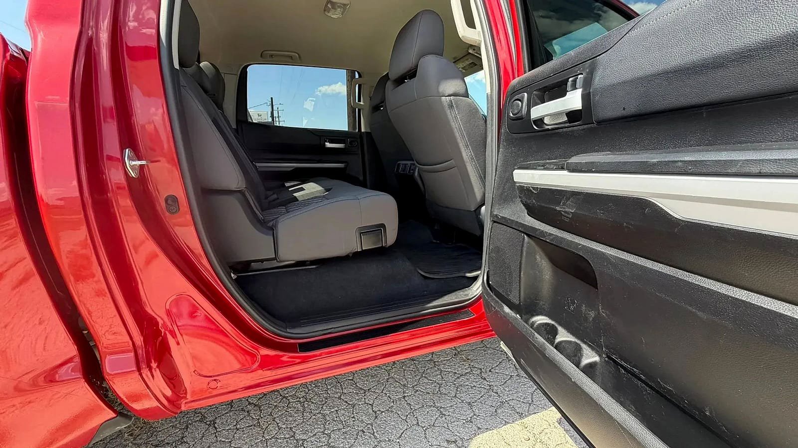 Used 2021 Toyota Tundra SR5 w/ Convenience Package RWD image 24