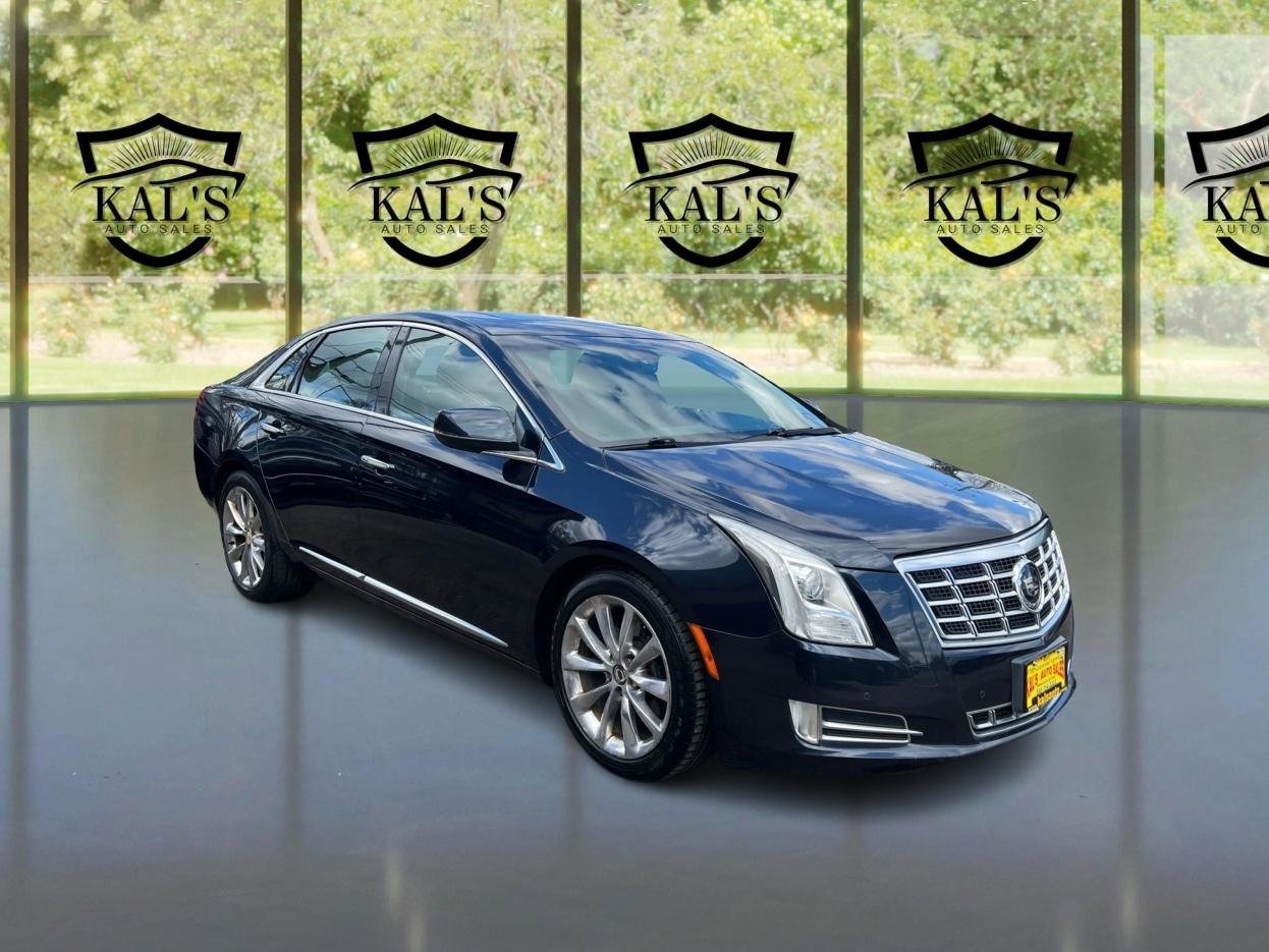 Used 2013 Cadillac XTS Premium w/ Driver Assist Package FWD image 3