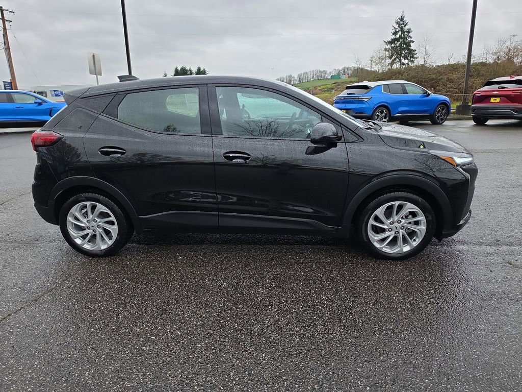 New 2027 Chevrolet Bolt LT w/ Comfort Package image 7