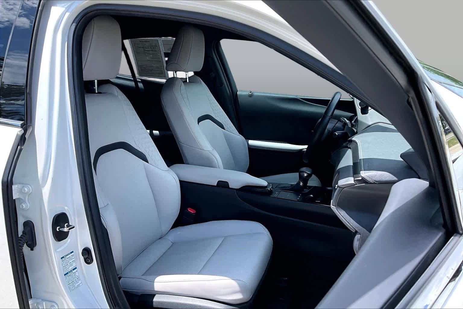 Used 2021 Lexus UX 250h w/ Premium Package AWD/4WD image 9