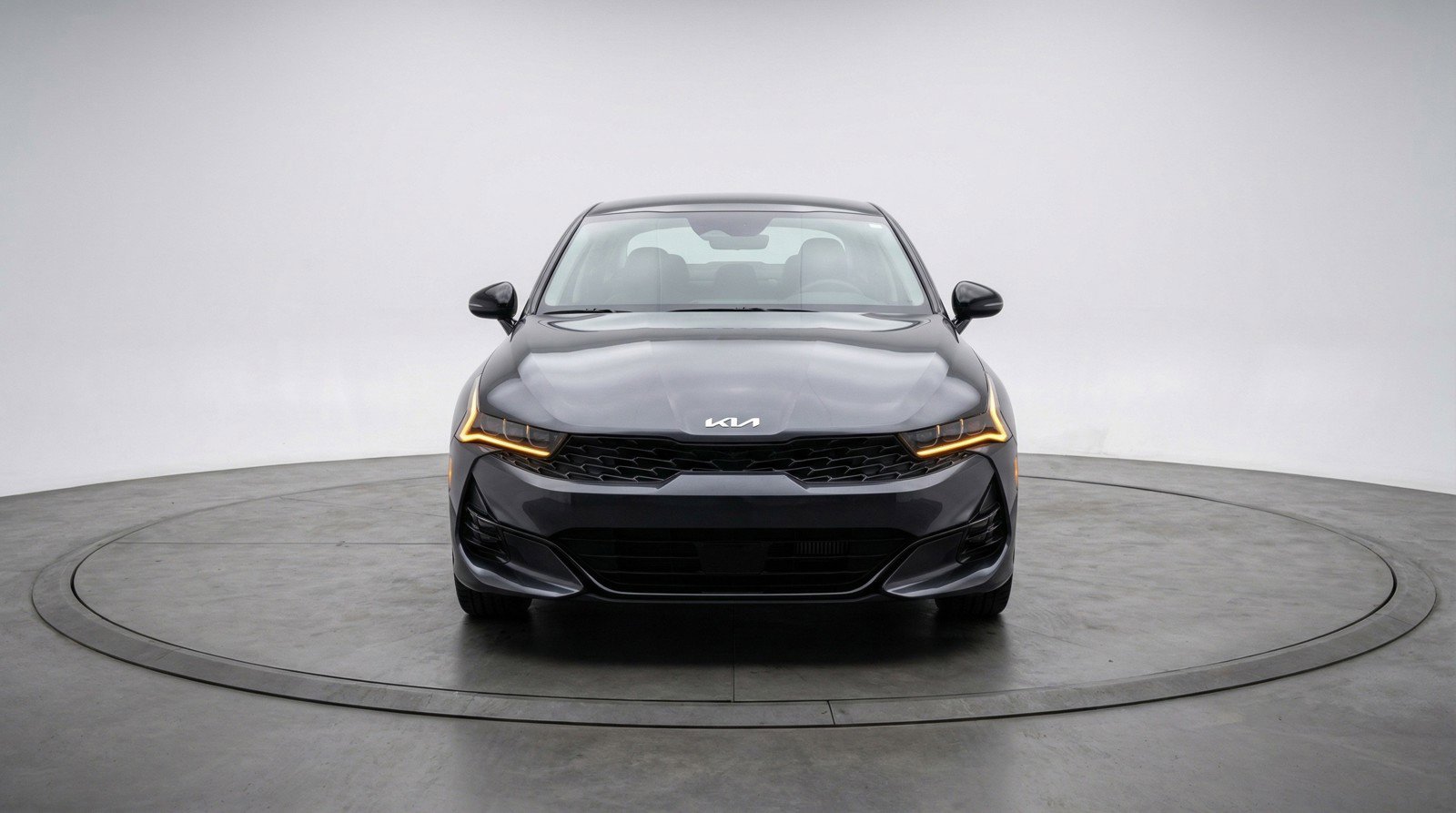 Used 2025 Kia K5 LXS image 2