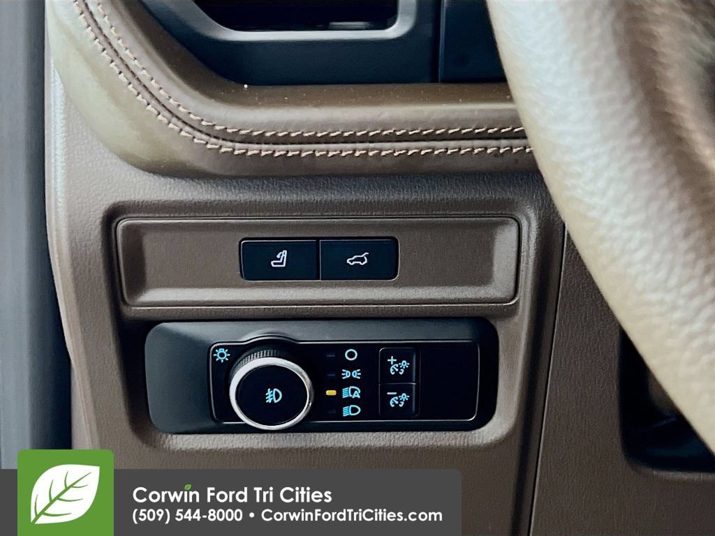 Used 2024 Ford Expedition Max King Ranch AWD/4WD image 20