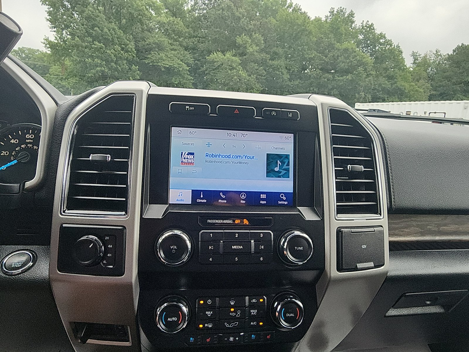 Used 2020 Ford F150 Lariat AWD/4WD image 17