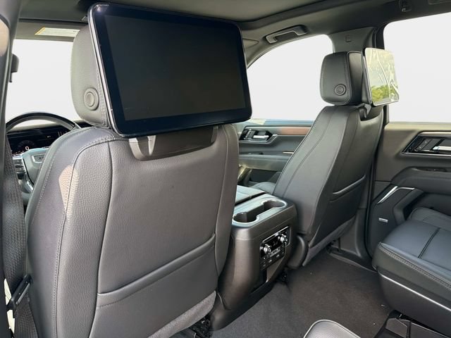 New 2026 GMC Yukon XL Denali w/ Denali Reserve Package RWD image 13