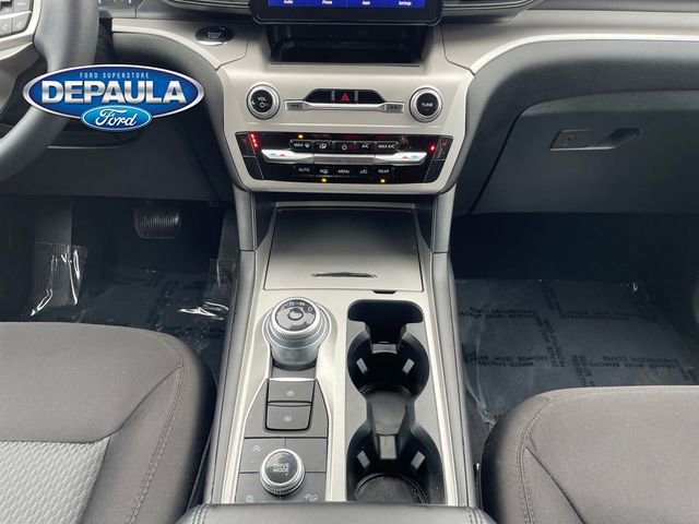 Used 2023 Ford Explorer XLT image 14