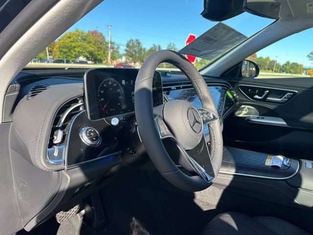 New 2027 Mercedes-Benz E 350 4MATIC Sedan image 15