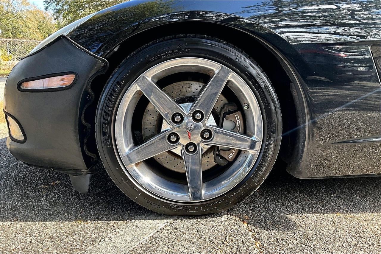 Used 2007 Chevrolet Corvette Convertible w/ Preferred Equipment Group image 25