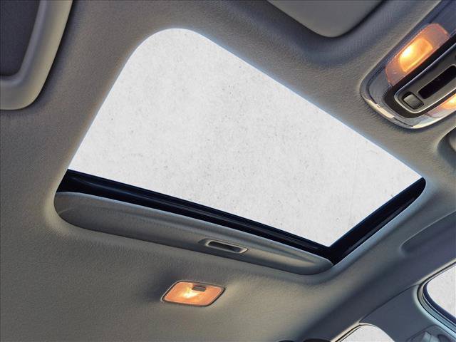 Used 2024 Hyundai Elantra Limited FWD image 18