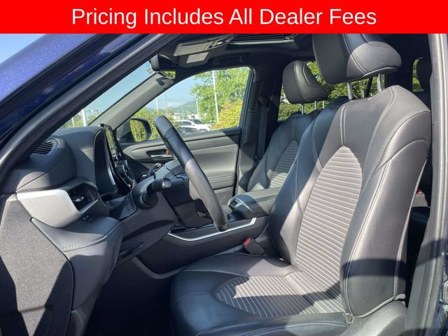 Used 2022 Toyota Highlander XSE AWD/4WD image 22