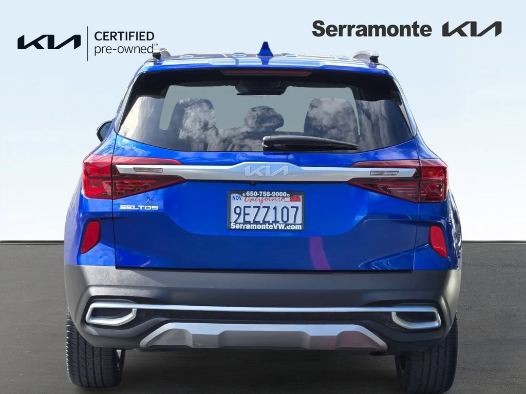 Certified 2022 Kia Seltos SX w/ Sunroof Package AWD/4WD image 5